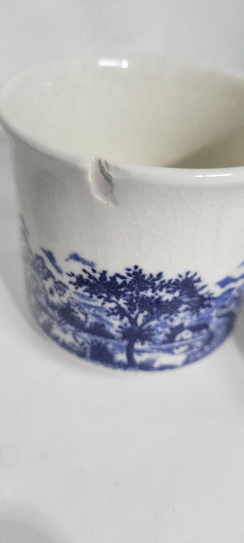 Vintage Set of 4 Blue and White Pastoral Chinoisere Tea Cups, Made in England - Thumbnail 4