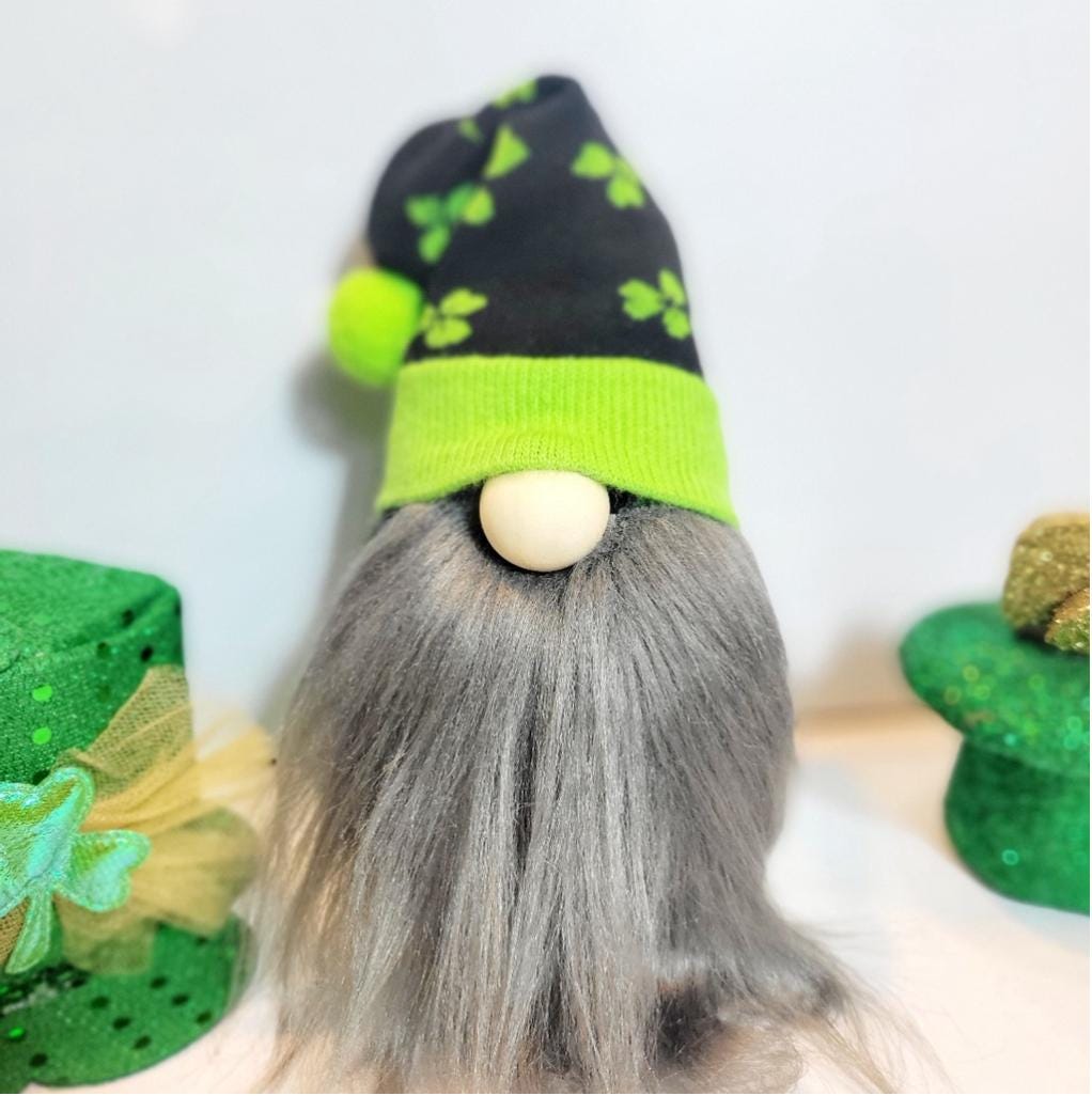 Hand crafted St Patrick's Day leprachaun gnome - Thumbnail 4