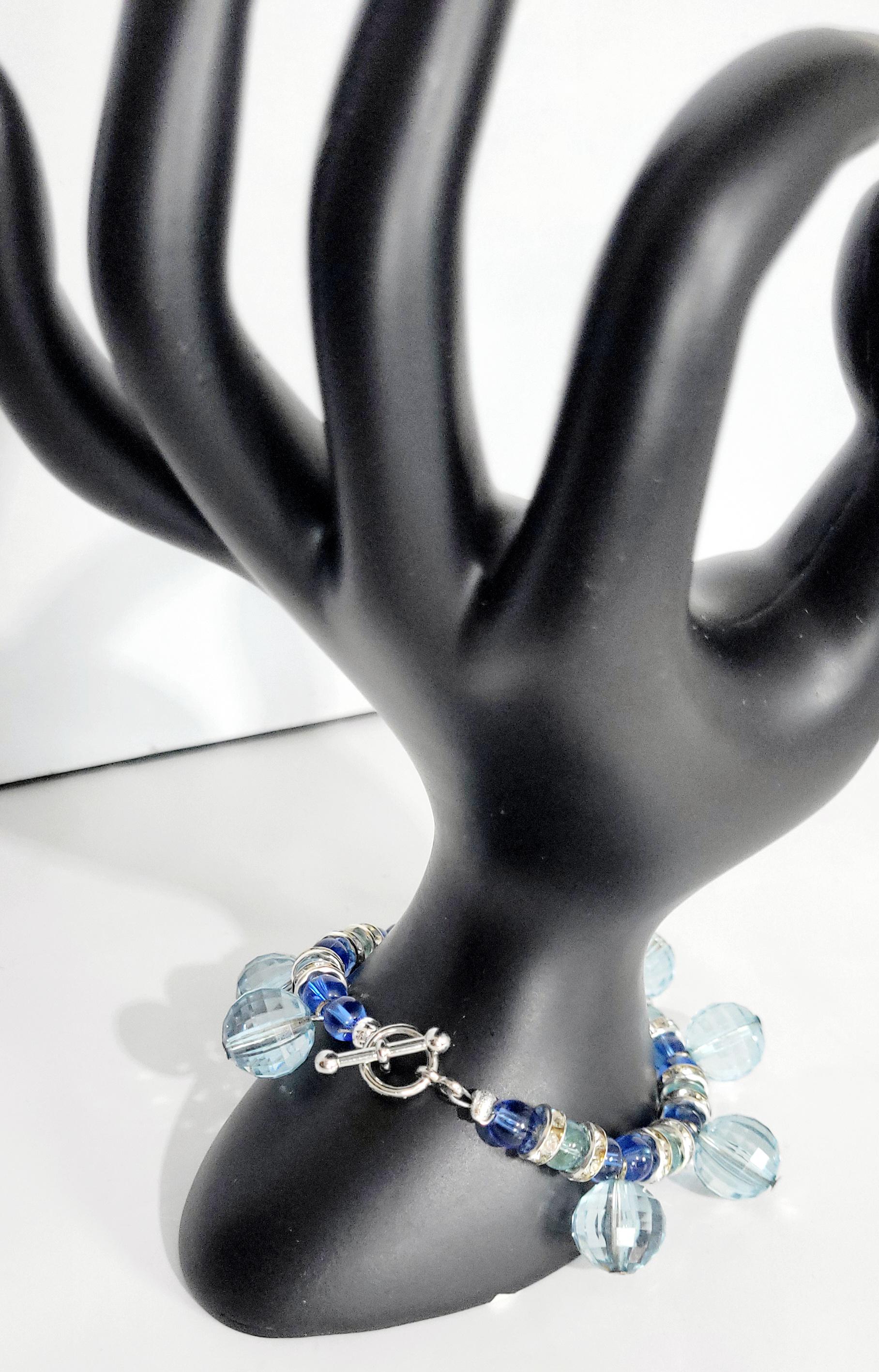 Blue glass beaded bracelet with rhinestone accents - Thumbnail 2