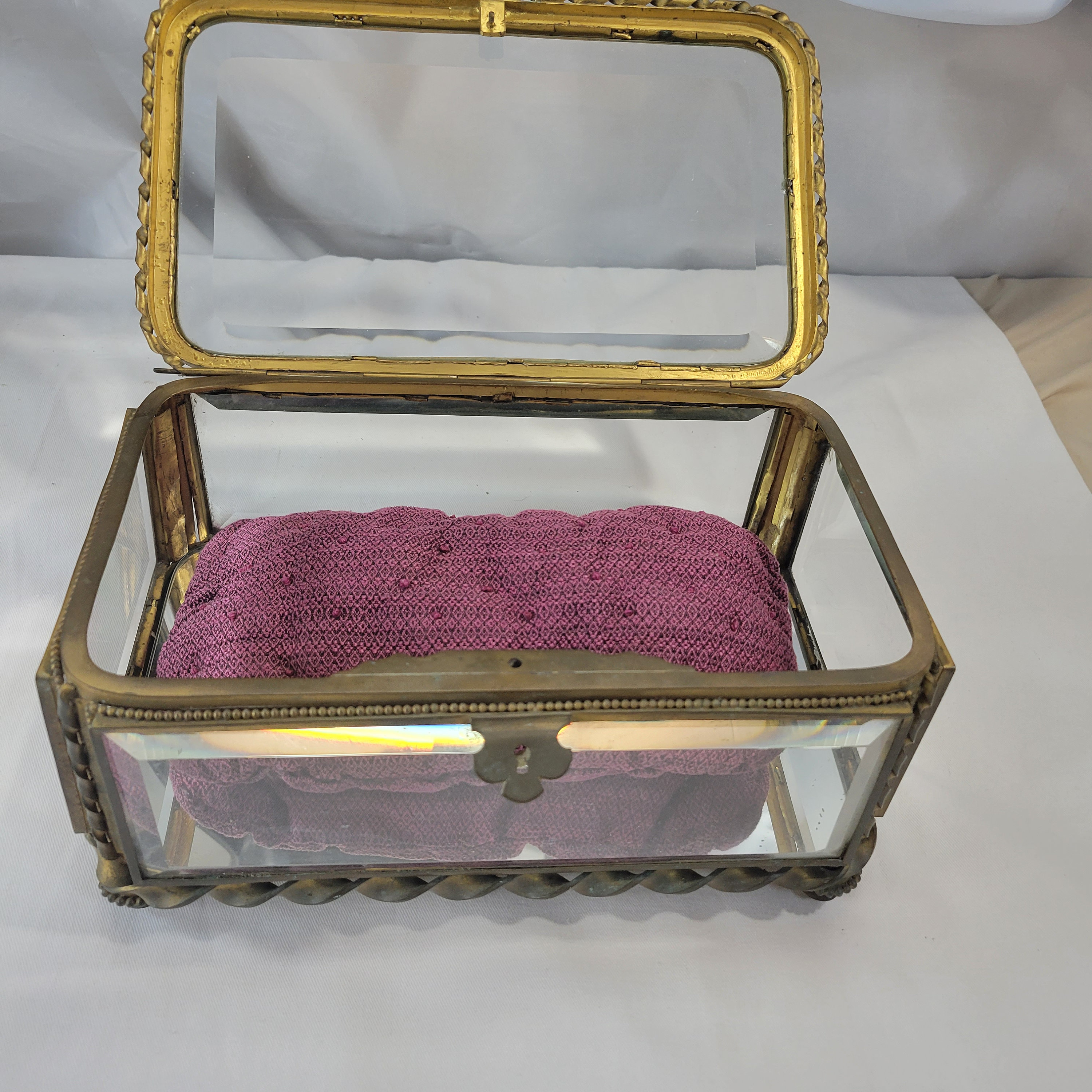 Antique French brass and glass footed jewelry box - Thumbnail 4