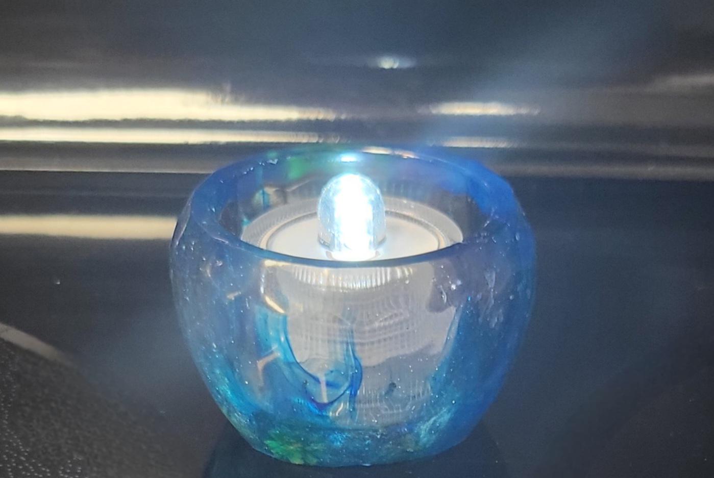 Hand crafted 1.5" resin planter or led tealight holder - Thumbnail 4
