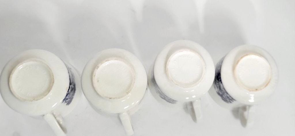 Vintage Set of 4 Blue and White Pastoral Chinoisere Tea Cups, Made in England - Thumbnail 7