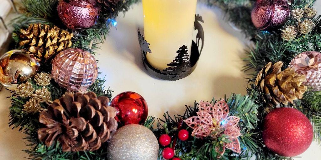 Christmas table centerpiece or door hanging wreath - Thumbnail 5