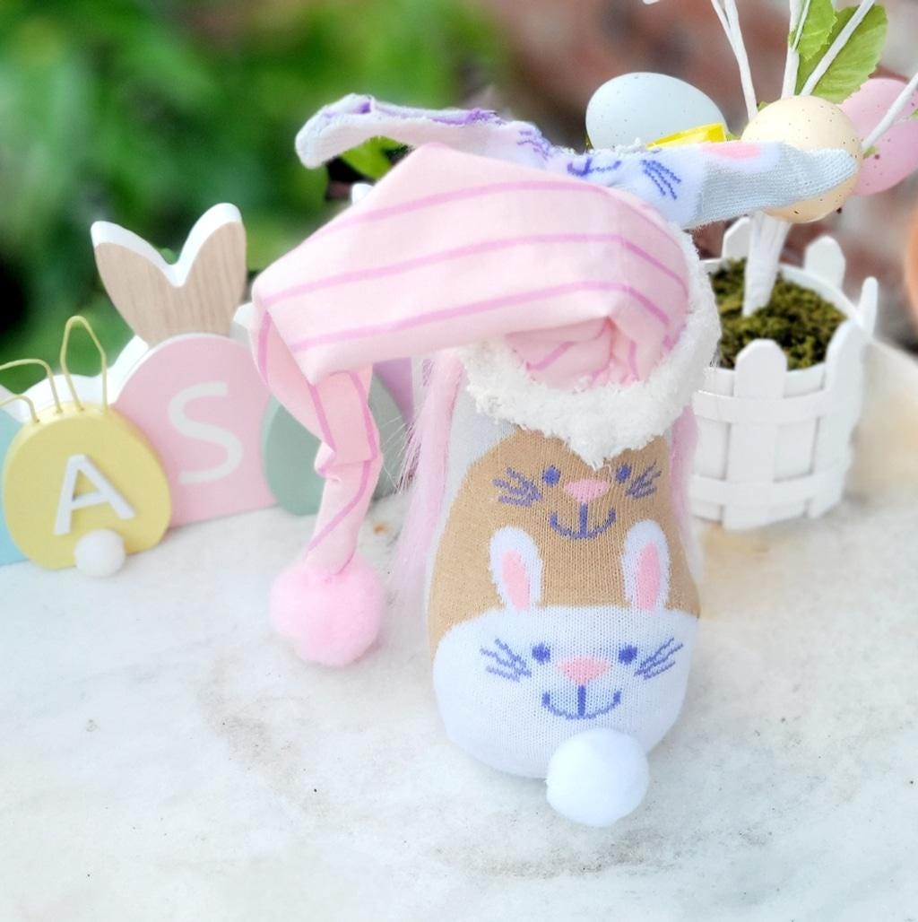 Easter Bunny Gnome Decor - Thumbnail 3