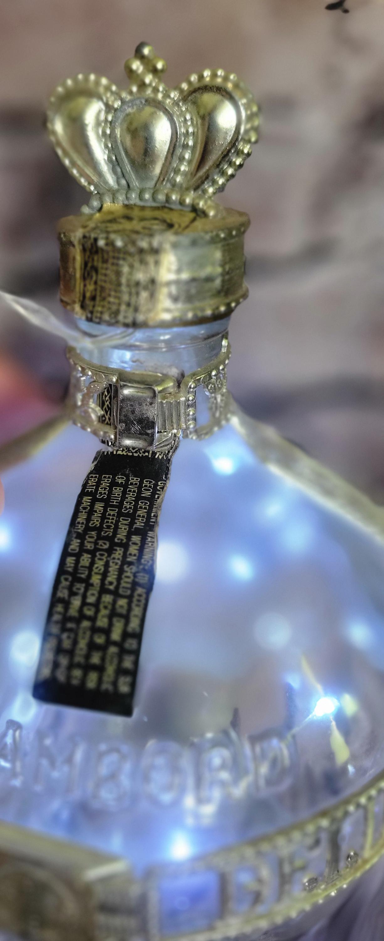 Vintage Chambord Royal Deluxe Liquer bottle electric LED Fairy lights  centerpiece - Thumbnail 4