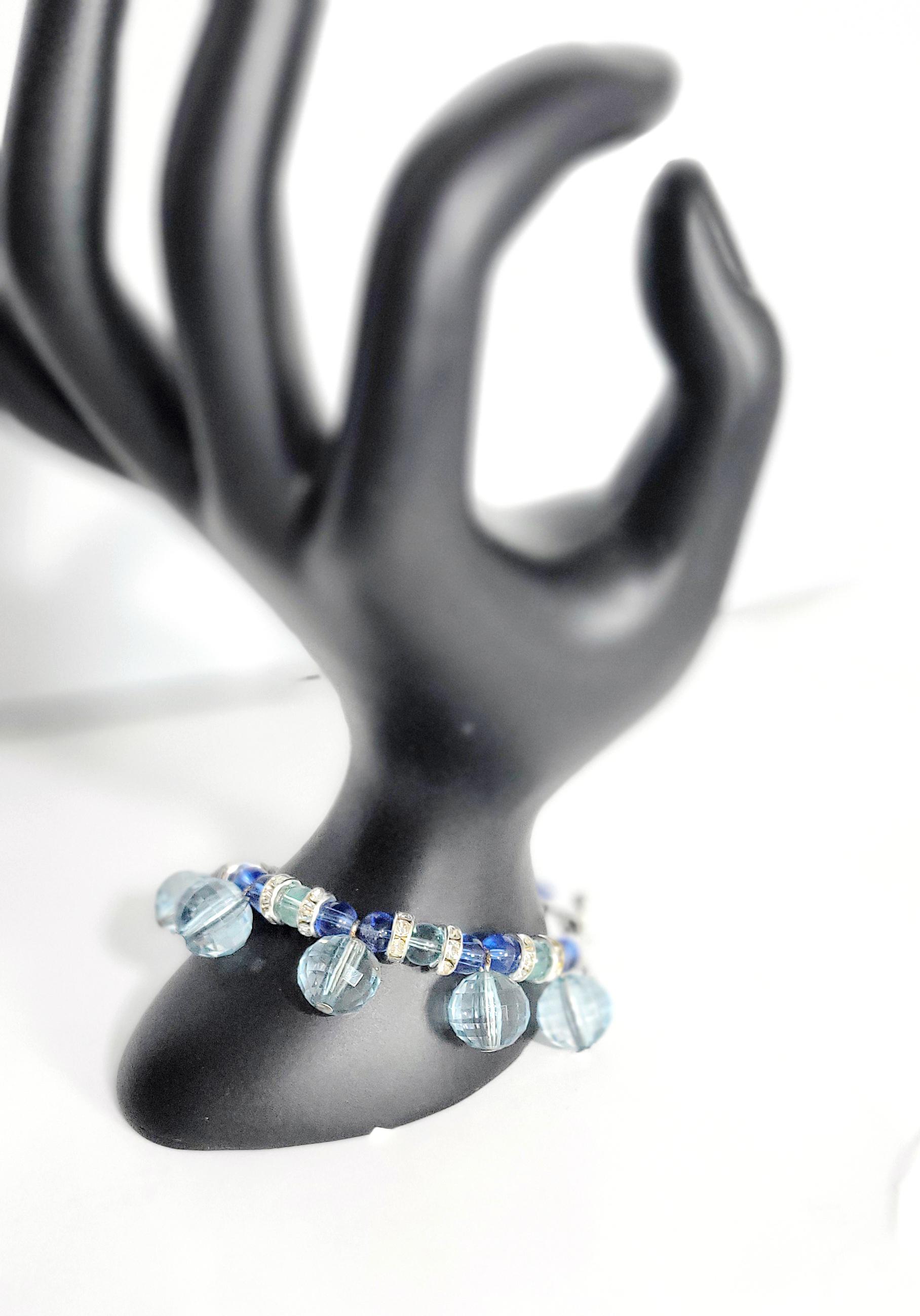 Blue glass beaded bracelet with rhinestone accents - Thumbnail 4