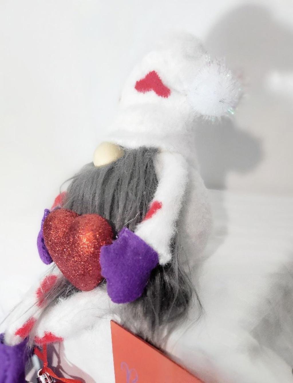 Hand crafted Valentine's Day Gnome with heart - Thumbnail 3