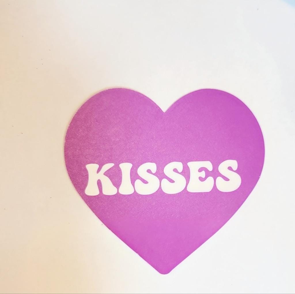 Hand crafted Bucket of Love Valentine's Day table art decor - Thumbnail 7