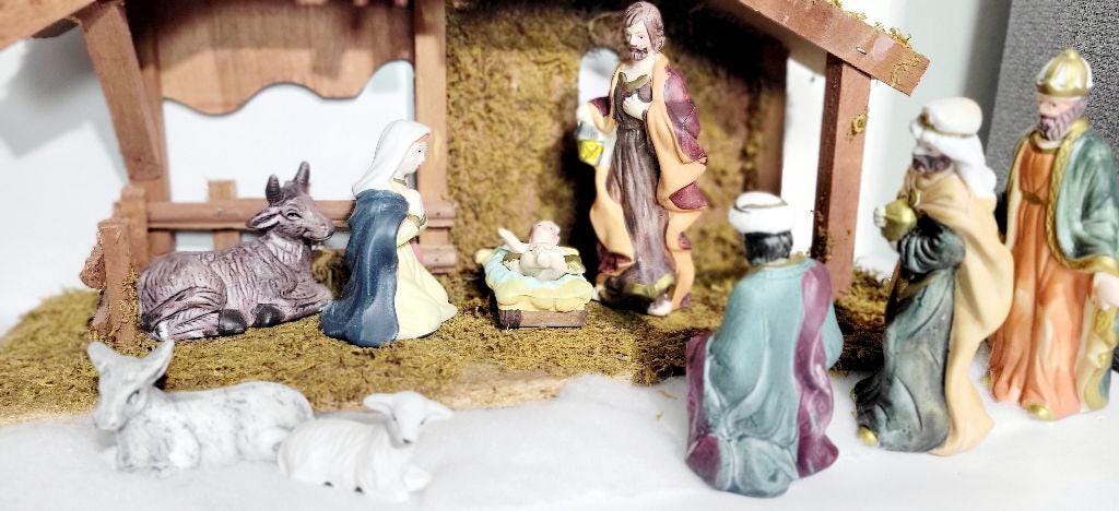 Vintage Brighten the Season 14 piece Nativity set - Thumbnail 3