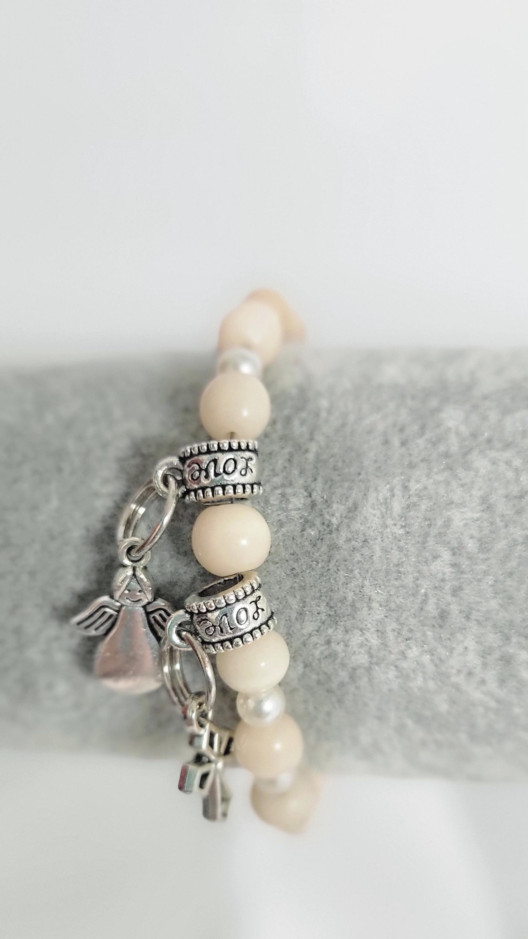 Angel themed glass beaded bracelet - Thumbnail 2