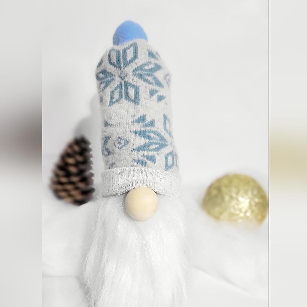 Christmas snowflake sock gnome hand crafted - Thumbnail 3