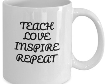 Teach Love Inspire Kaffeetasse, Lehrer Geschenk
