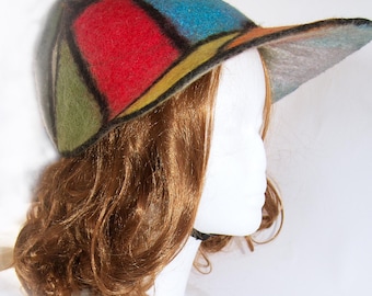 A bright and cheerful wool hat for good weather