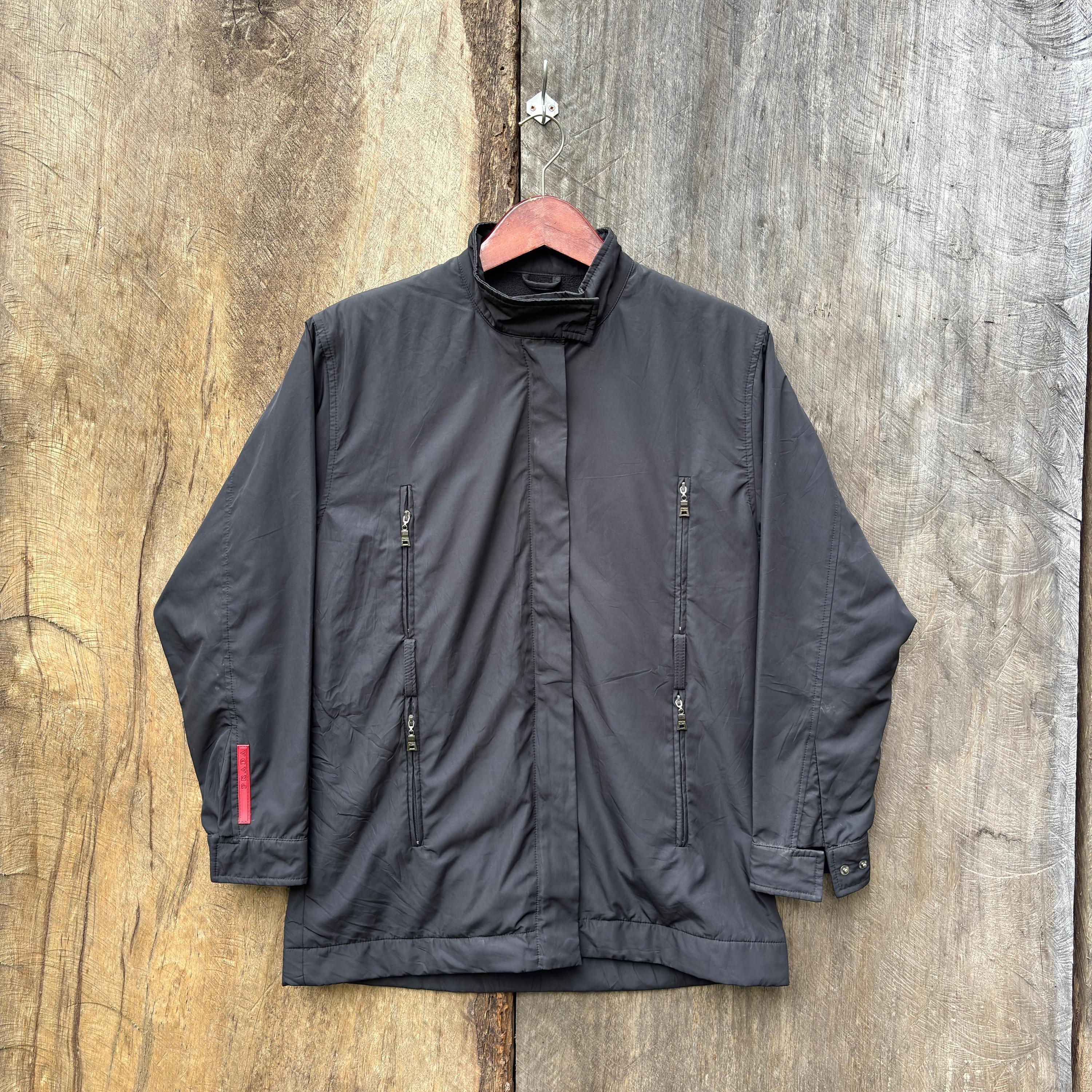 し*こ様 PRADA ナイロンジャケット　Art.SGV126 Mat.09W PRADA Art. SGV126 Mat. 09W Parka Fleece Line Winter Jacket Made in