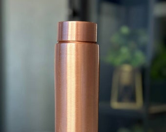 100% Pure Copper Water Bottl 900 ML Leak Proof Perfect Ayurvedic Copper Vessel for Sports, Fitness, Yoga, Gym (Plain)