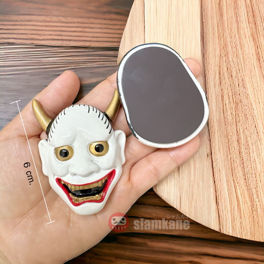 Japanese Magnets , Kabuki and Lucky Cat Memory of Japan Size 6 Cm