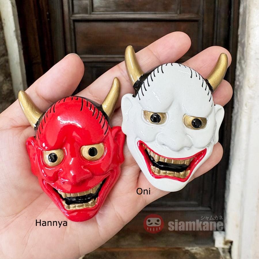 Japanese Magnets , Kabuki and Lucky Cat Memory of Japan Size 6 Cm