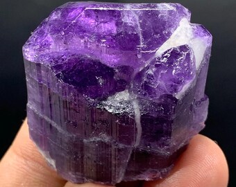 Terminated Scapolite crystal from Badakhshan, Afghanistan - 38 grams