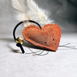 Heart Toy for Cat or Kitten Recycled Leather Hand made Toy from Natural Sustainable Materials vintage pink