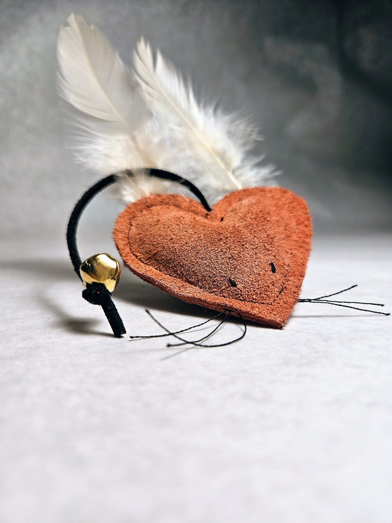 Heart Toy for Cat or Kitten Recycled Leather Hand made Toy from Natural Sustainable Materials vintage pink