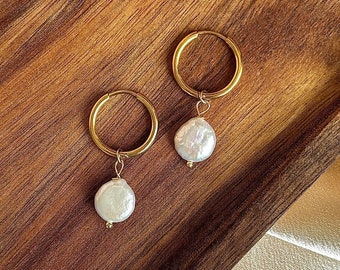 Dainty coin pearl earrings Gold filled bridal baroque pearl hoops Minimalist cute girls earrings Trendy summer jewelry Gift for daughter
