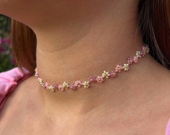 Delicate Pink Flower Choker, Cute Flower Beaded Necklace 14k Gold Pink Necklace Valentine’s Day gift for her women pink daisy for girlfriend