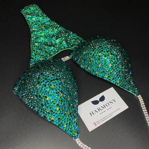 Green Bikini Set,Figure Bikini, Bikini Suit, Competition Bikini, Wellness Competition Bikini, NPC, IFBB, Posing Competition, triangular