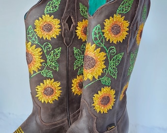 Sparkly glitter western cowboy boots size 9.5