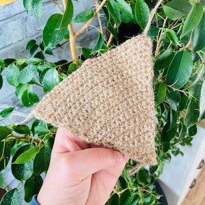 Small Triangle Reptile Basking Hammock 14x14x14cm (5.5x5.5x5.5in) Jute Reptile Hanging Bridge, Gecko Hammock, Reptile Swing Natural Handmade