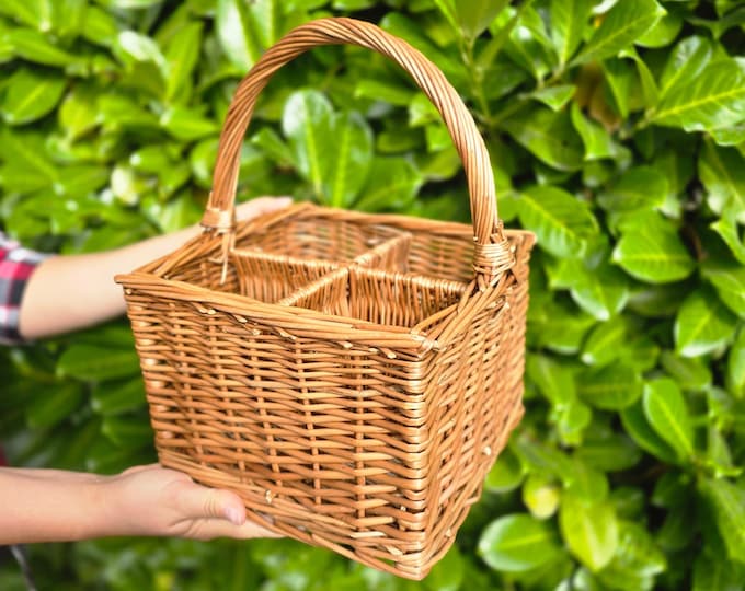 Wicker Wine Bottle Carrier Basket with Compartments: Wine Holder for Anniversary, Wedding, New Home Gift