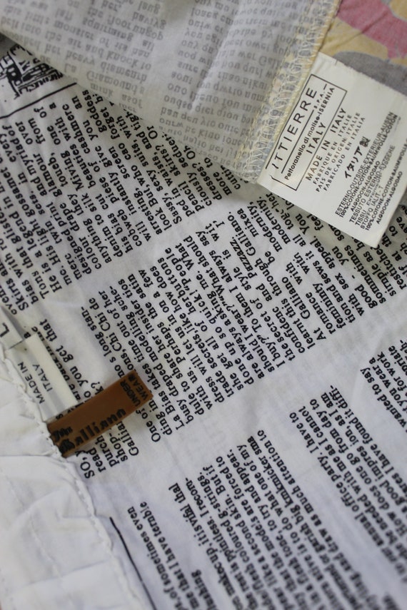 k*7様 大特価2点SET John Galliano ジャケット・Tシャツセッ Galliano, Newspaper Print Shirt. Y2K Vintage, Designer