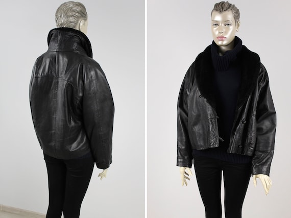 Y2K leather jacket and fur collar