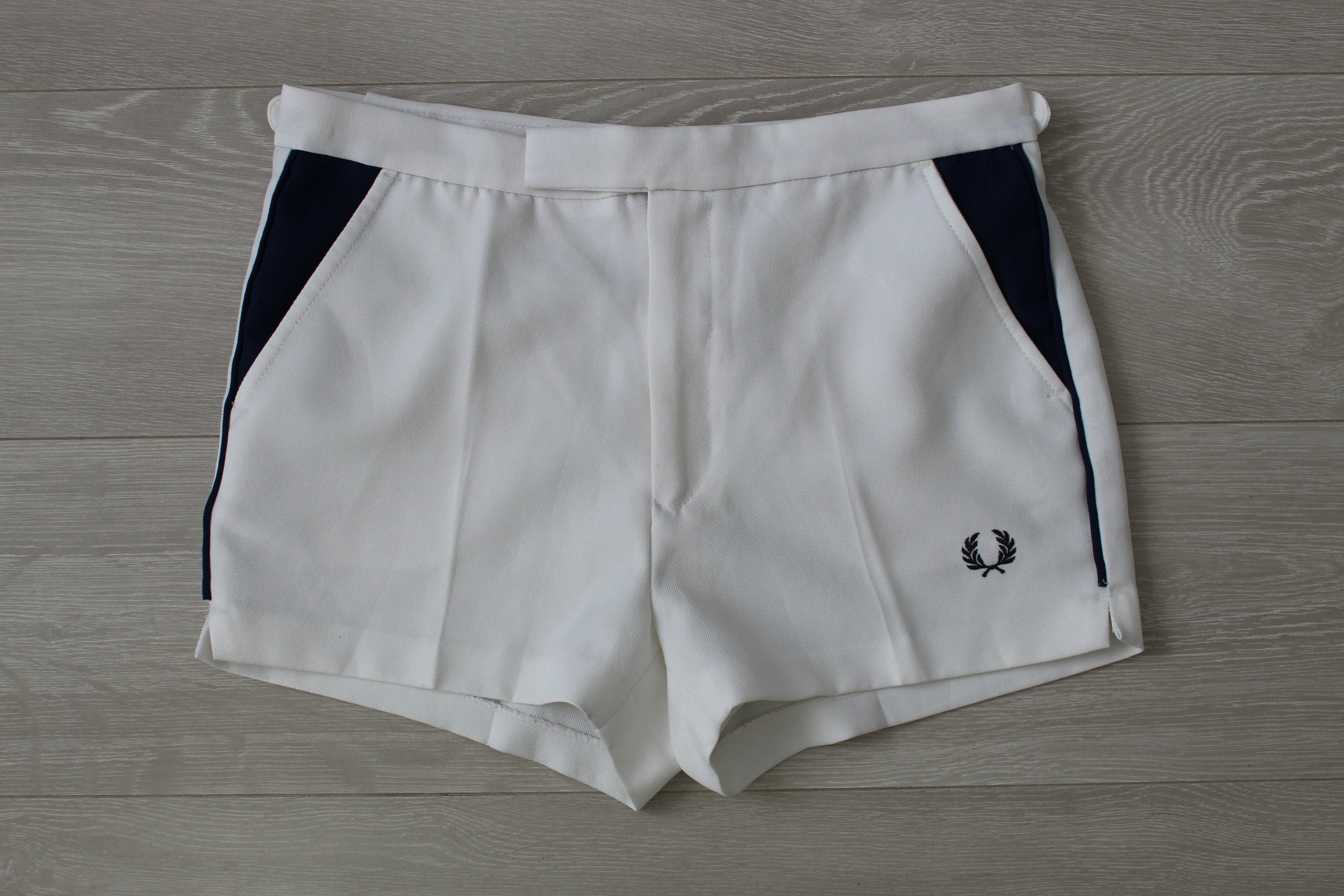 Fred perry white shorts on sale