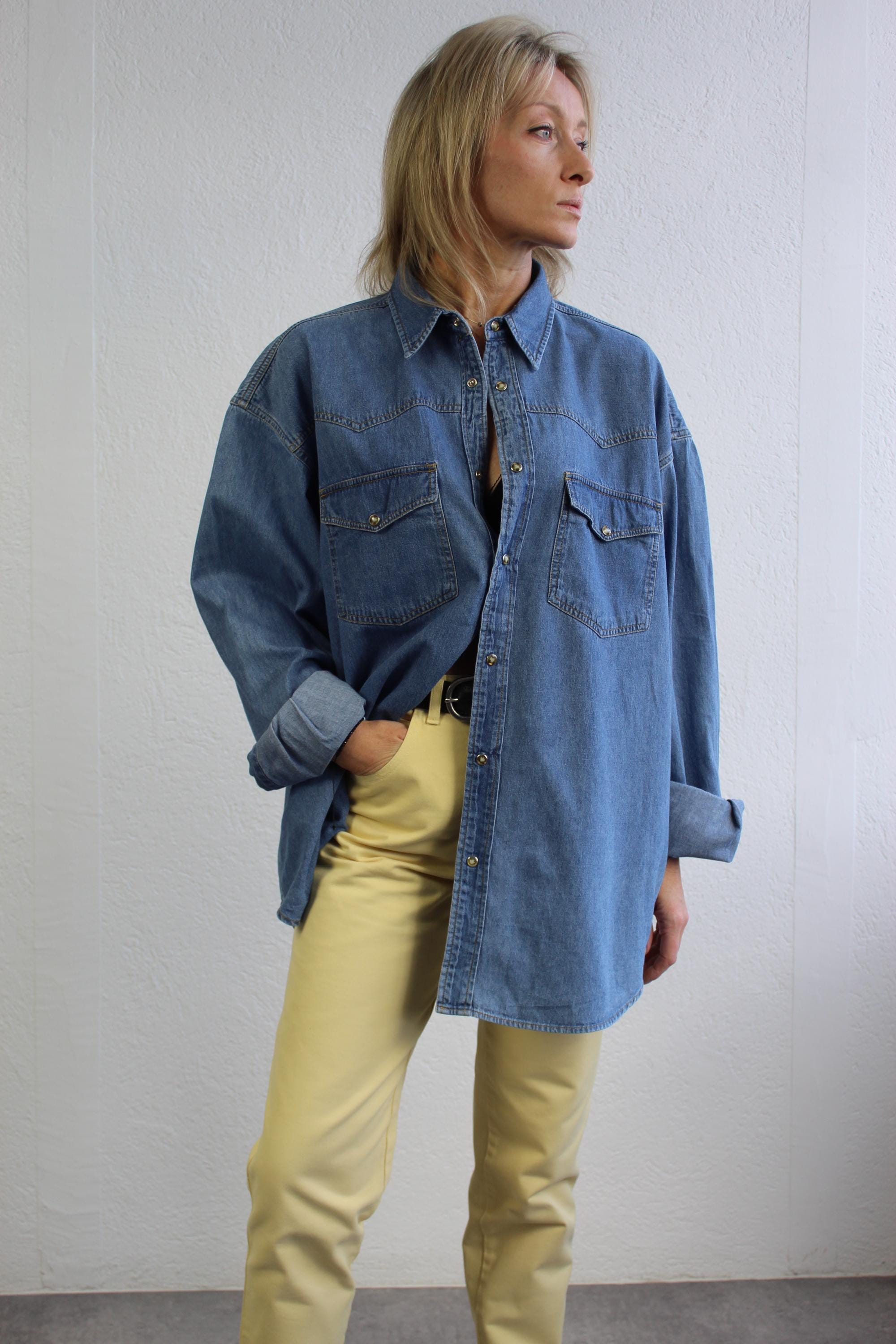 90s Basic Blue Denim Button Down Shirt Breast Pockets Oversized