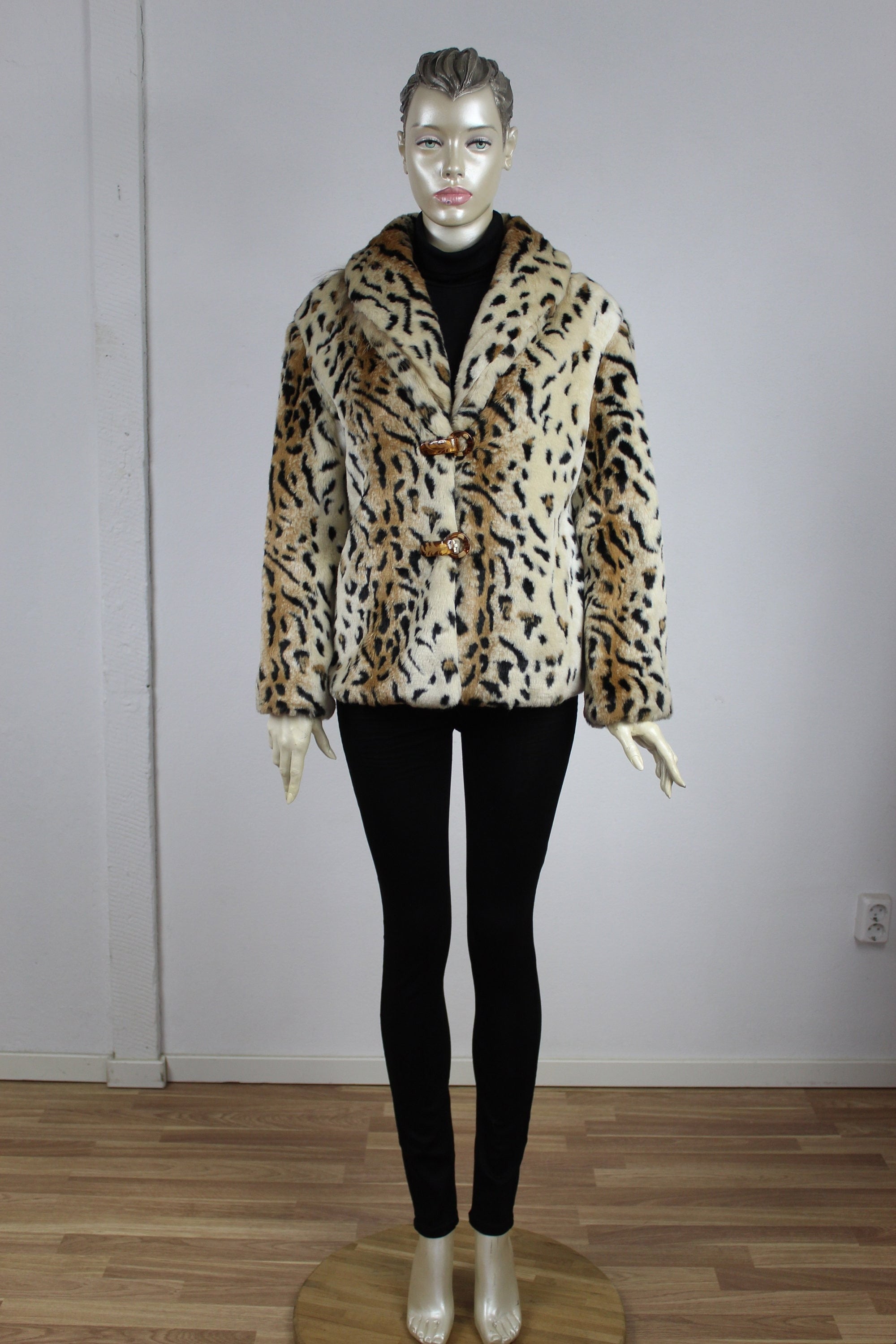 【送料&関税込】Max Mara George Faux Fur Jacket Max Mara - George faux fur jacket Ecru - The Corner