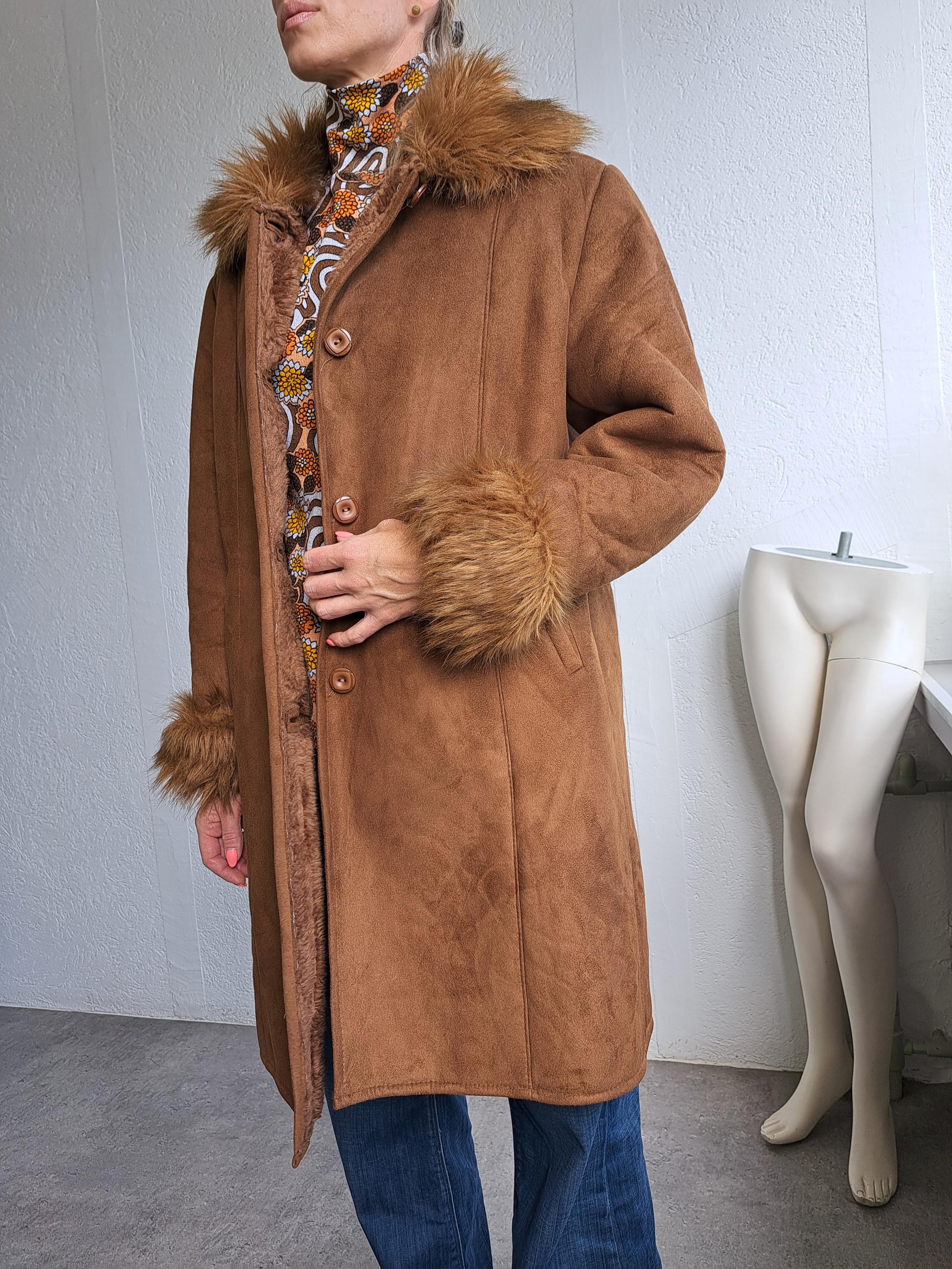 Vintage Y2K Hood Coat Brown Tan Shearling Faux Fur Collar 2000s