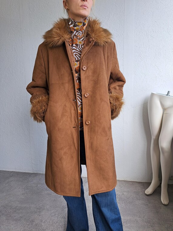 Vintage Y2K Hood Coat Brown Tan Shearling Faux Fur Collar 2000s