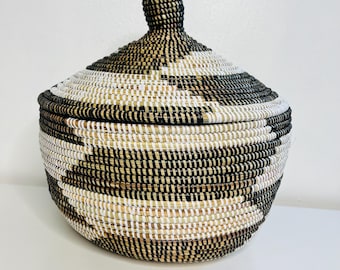 Handcrafted Lidded Senegal Basket, Wicker Grass & Recycled Plastic