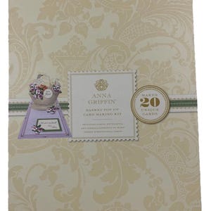 Kit para fazer cartões pop-up Anna Griffin Basket com 20 enfeites exclusivos para cartões - Novo