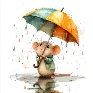 Puede incluir: Una pintura de acuarela de un pequeño ratón sosteniendo una sombrilla amarilla y verde bajo la lluvia. El ratón lleva una chaqueta verde y está de pie en un charco de agua.