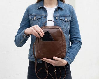 Handmade Italian Leather Backpack: Compact City Handbag