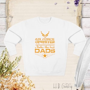 1920er Jahre Sweatshirt der Luftwaffe: Mit diesem stilvollen Tribut an die tapferen Männer und Frauen der Luftwaffe ehren Sie stolz Ihren Dienst und Ihre Opferbereitschaft