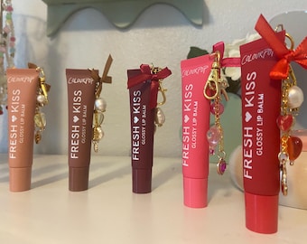 Porte-clés baume à lèvres Colourpop avec breloques