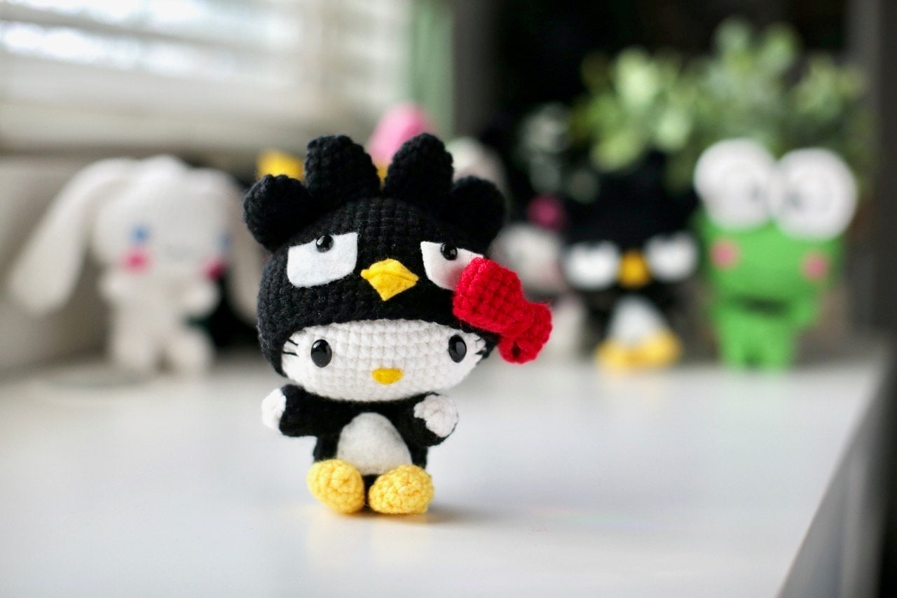 Hello Kitty & Friends: Hello Kitty Dressed as Badtz-maru Crochet