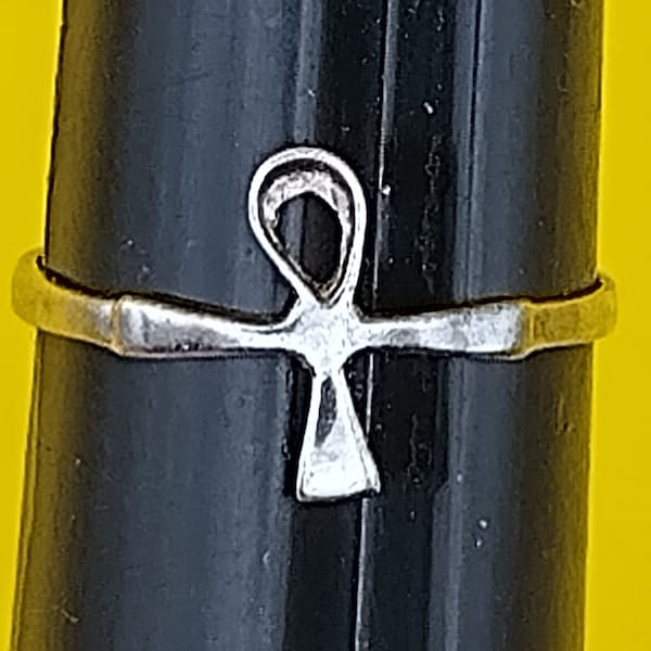 Vintage Handmade Ankh Sterling Silver 925 Stamped Ring Size 7