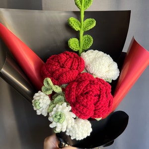 crochet rose bouquets, handmade, gift for mother's day, Valentine's day, anniversary, birthday, graduation, home decoration, knitted flower