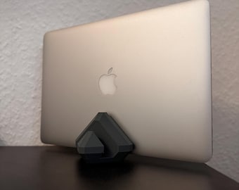 Stojak/uchwyt na MacBooka i iPada, wydrukowany w 3D, w salonie, sypialni