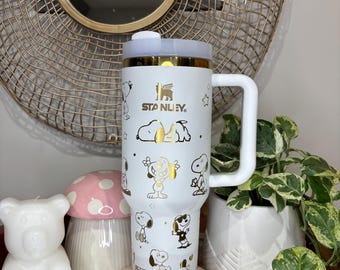 Snoopy 40oz Tumbler/ Custom Made/ Laser Engraved with Optional Name Engraving