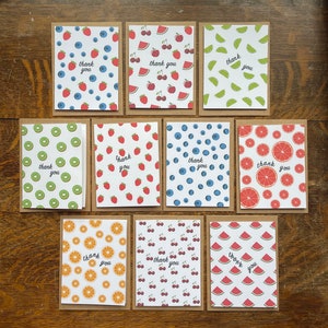 Tarjetas de agradecimiento con temática de frutas, juego de 10 con interior en blanco y sobres.