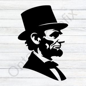 Puede incluir: Silueta en blanco y negro de Abraham Lincoln de perfil. Lleva un sombrero de copa, un traje y una pajarita. La imagen es una representación gráfica simple del ex presidente de los Estados Unidos.